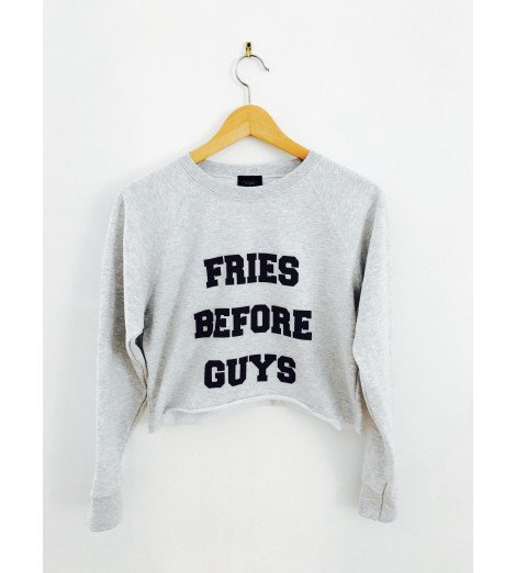 Crop Sweat FRIES BEFORE GUYS