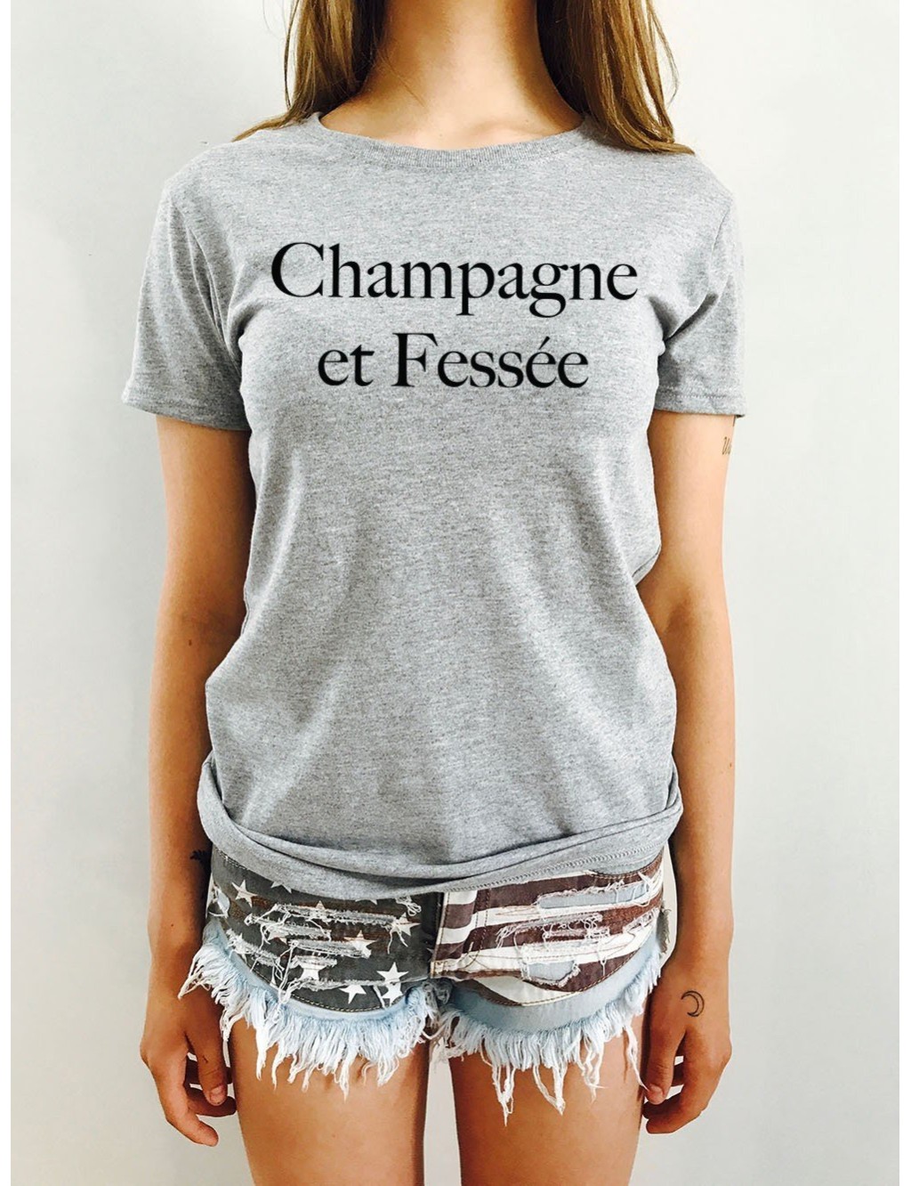 TSHIRT FEMME CHAMPAGNE ET FESSÉE