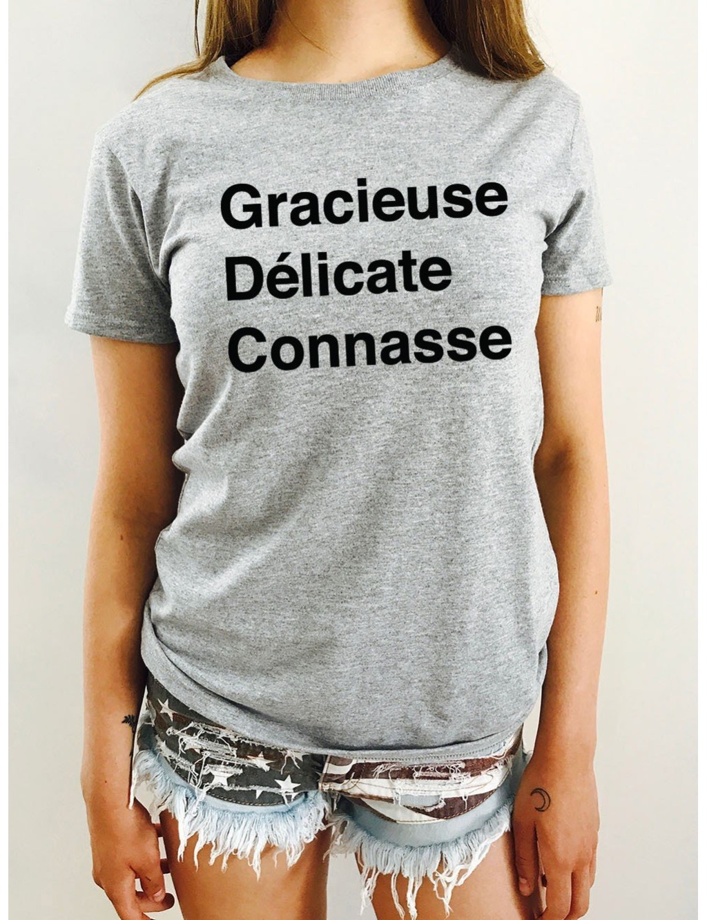 T-SHIRT FEMME GRACIEUSE DELICATE CONNASSE