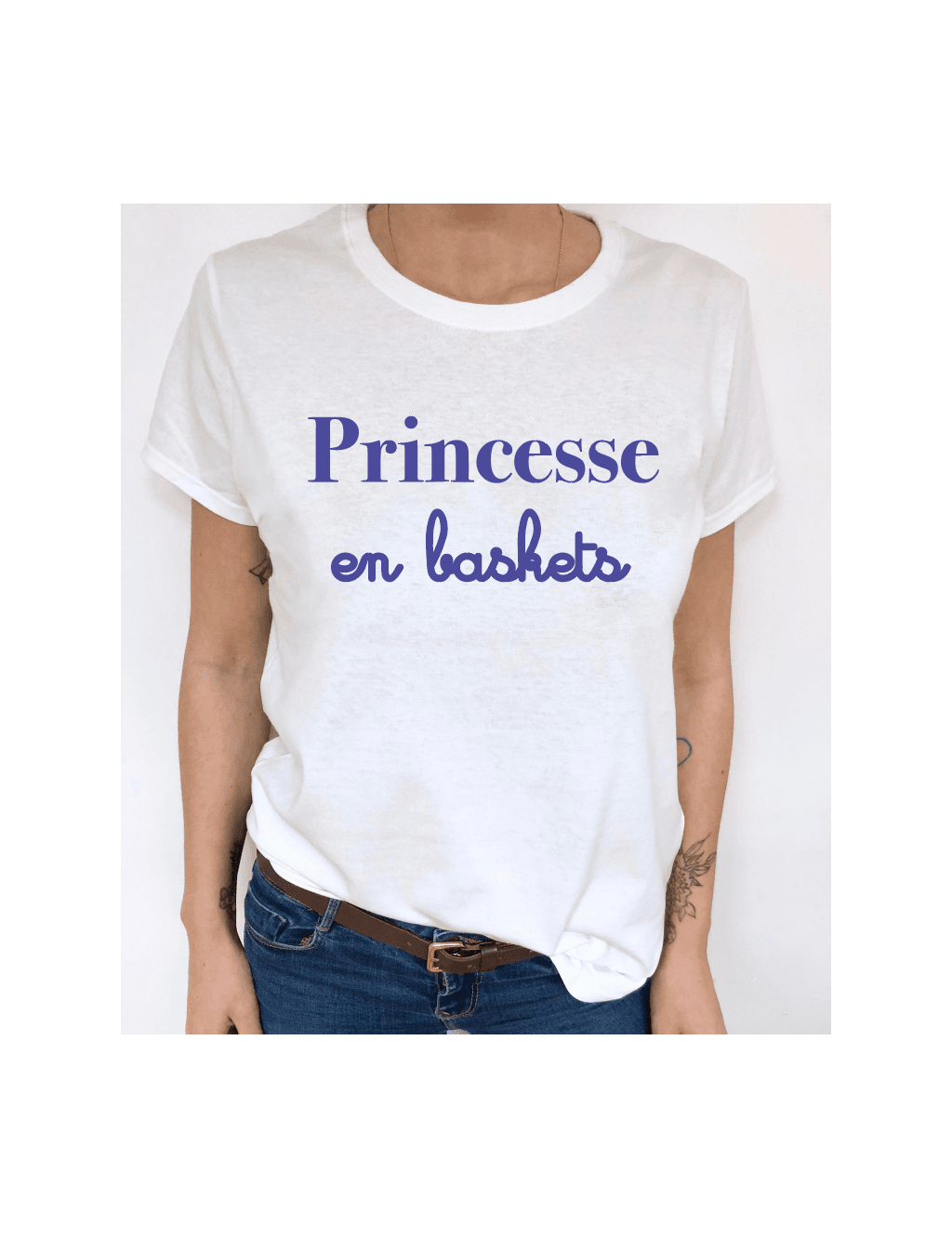 t-shirt femme blanc PRINCESSE EN BASKETS