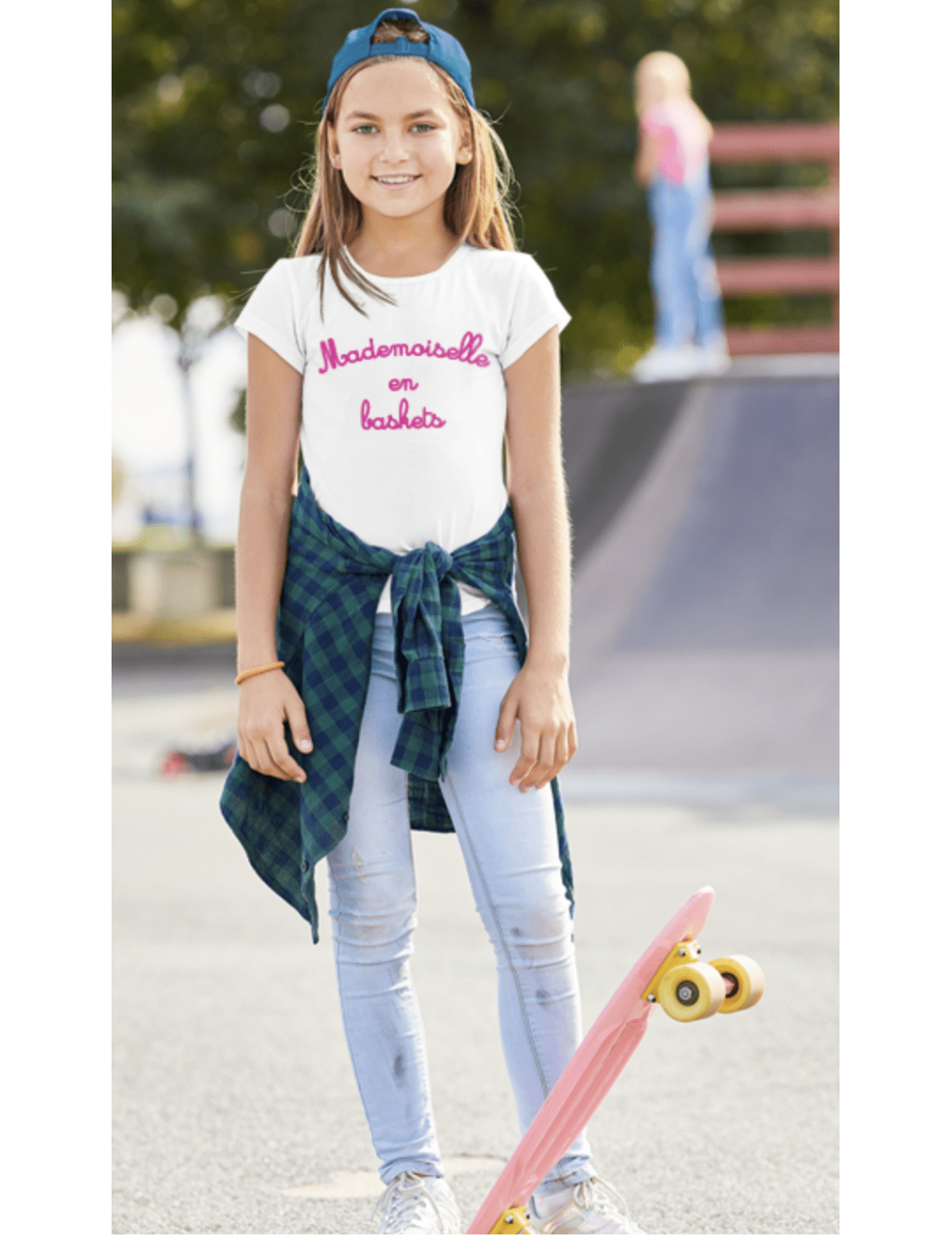 T-shirt Enfant T-shirt Fille Mademoiselle en Baskets | De Paris