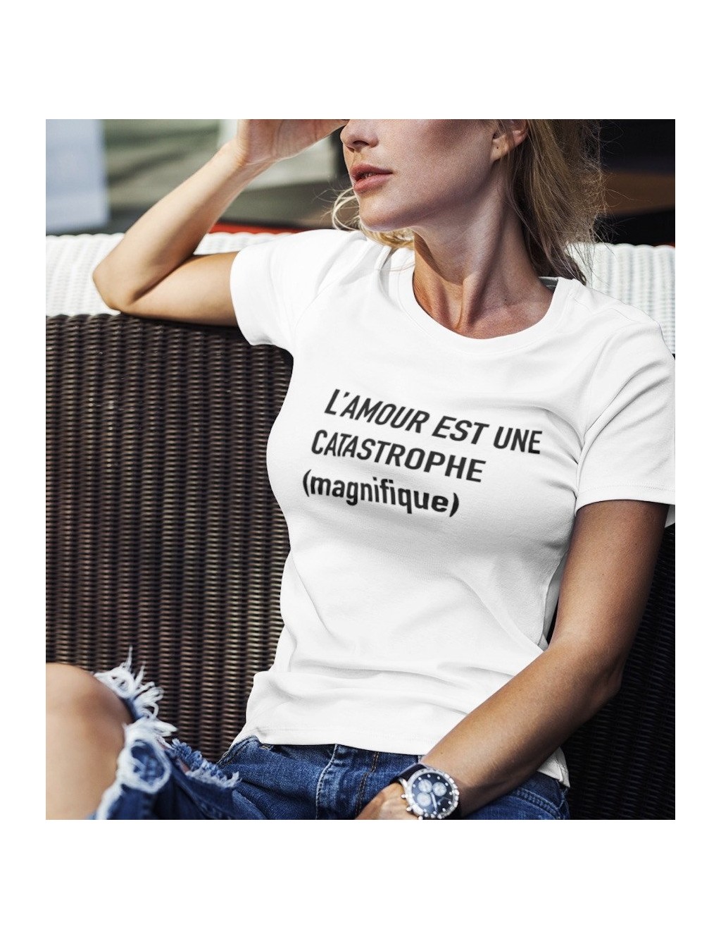 T-shirt femme  L'AMOUR EST UNE CATASTROPHE MAGNIFIQUE